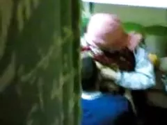 Tóc vàng Maya Hills đã phim sex mom and son ly hôn vì tình dục trên ghế sofa