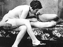 Tôi cởi chiếc phim sex mom and son váy mới mặc
